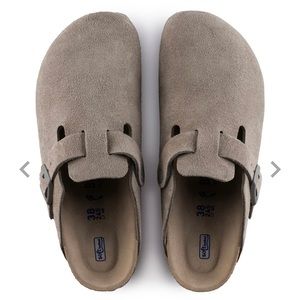 Birkenstock
Women's Boston Suede Soft Footbed Clogs